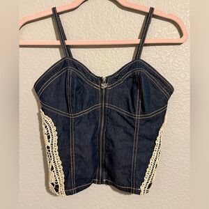 Dream Out Loud Soft Denim Lace Design Women's Top. Size Large. Stop toooo cute